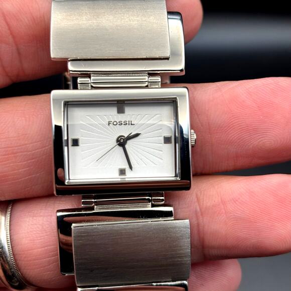 Fossil F2 ES1865 Womens Square Link Stainless Steel Bracelet Dress Watch NOS - Picture 5 of 17